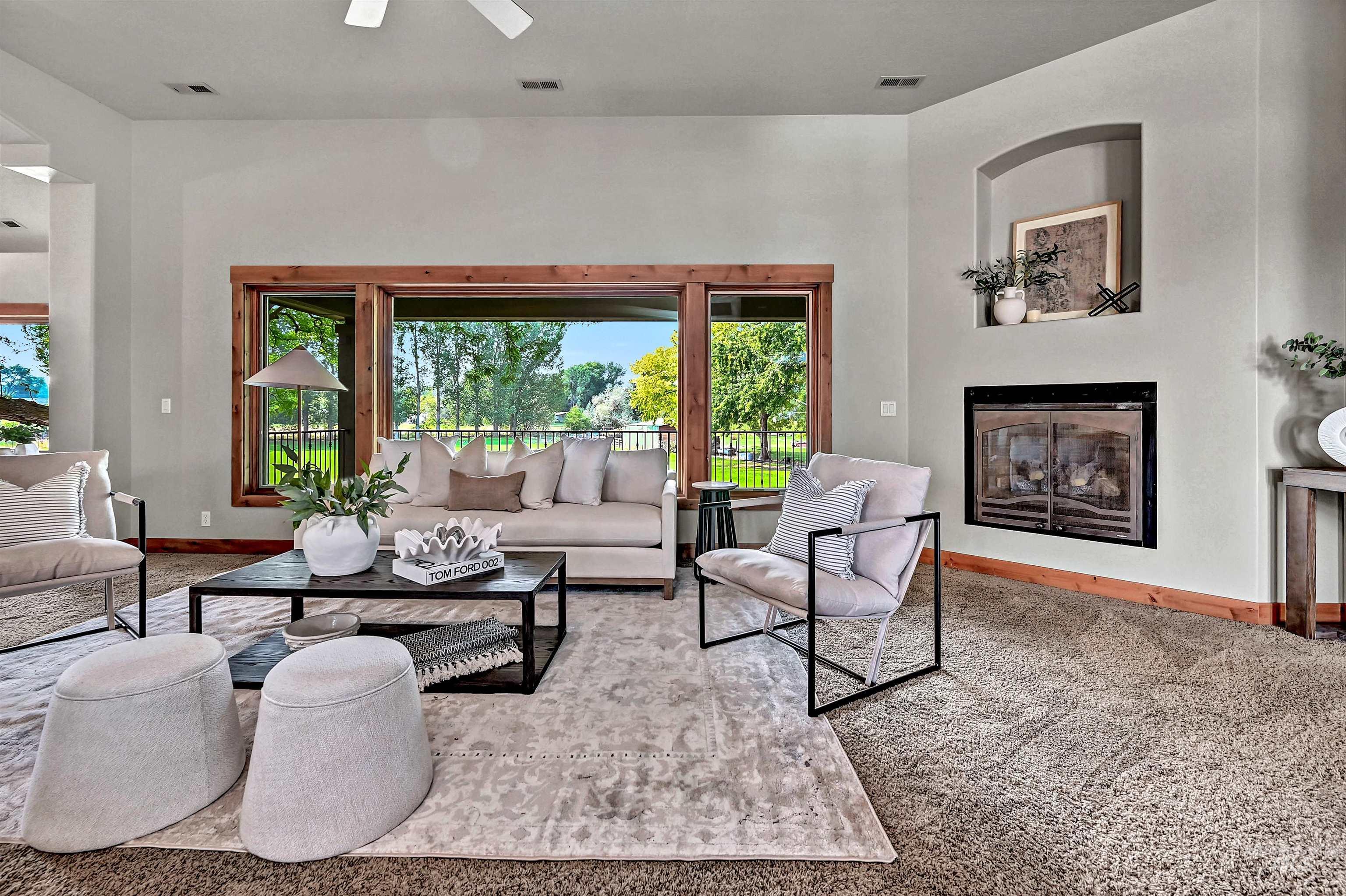 Living room with carpet and baseboards