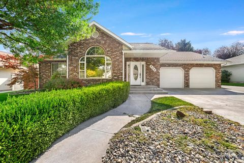 230 Buckingham Dr Twin Falls ID 83301