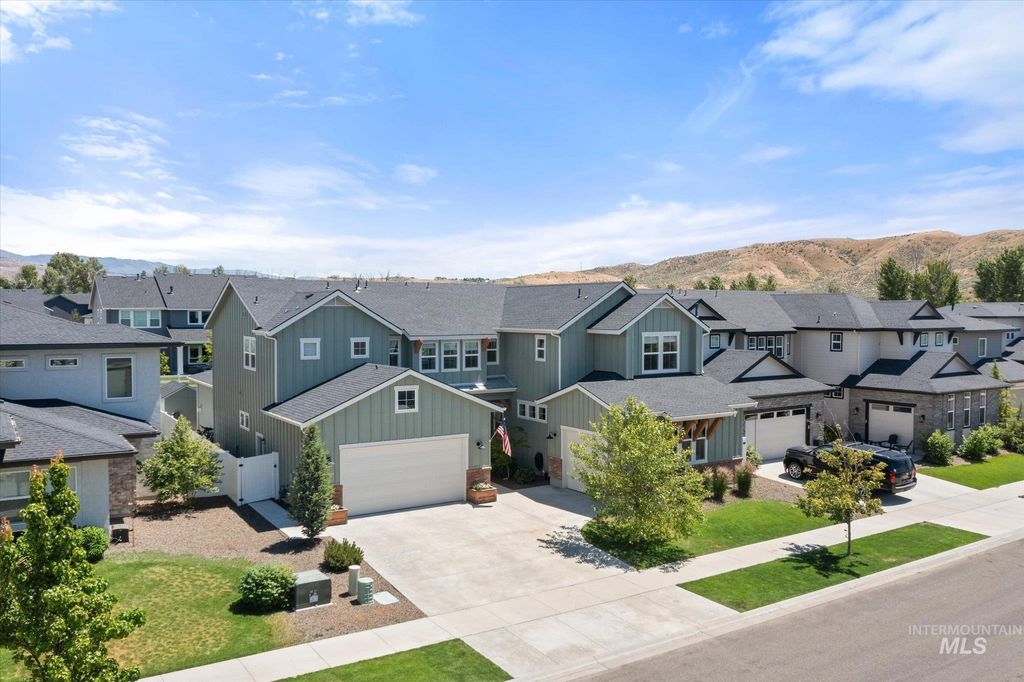 Photo of 14060 N Quail Covey Way, Boise, ID 83714 (MLS # 98990036)