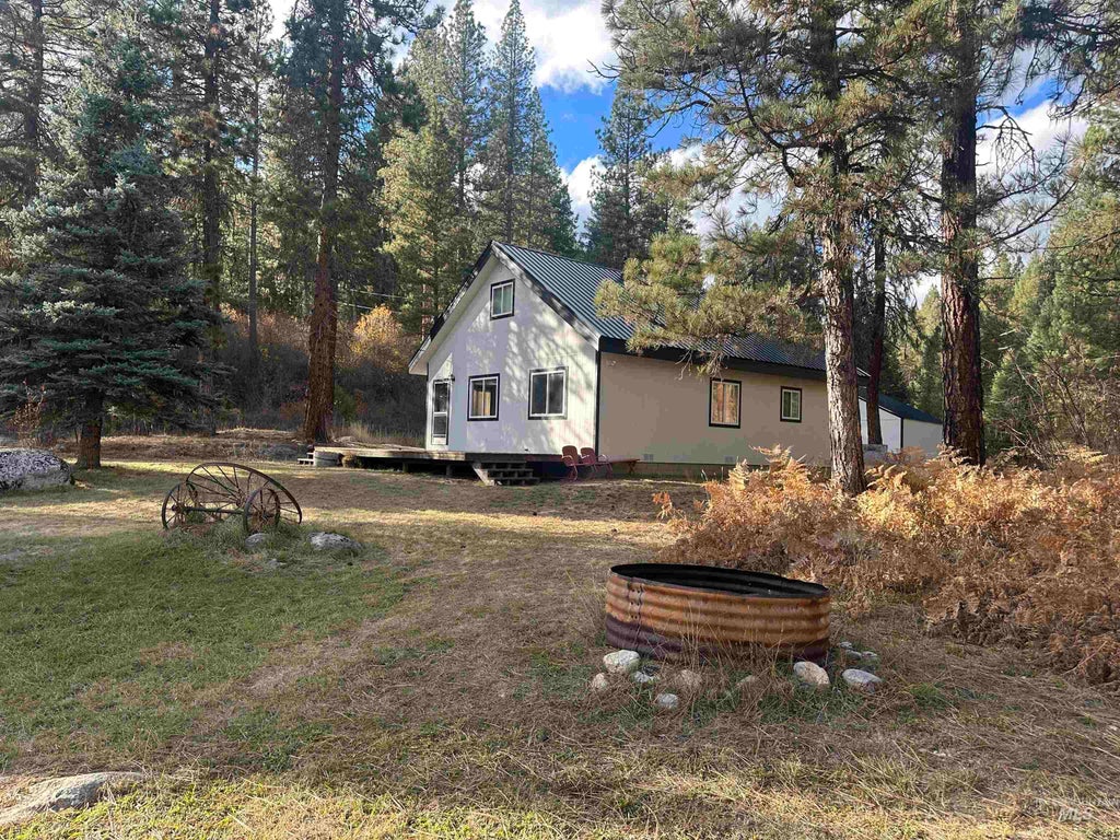 Photo of 2 Lower Ditch RD, Garden Valley, ID 83622 (MLS # 99005154)