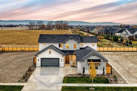 21726 Appaloosa Ave Star ID 83669