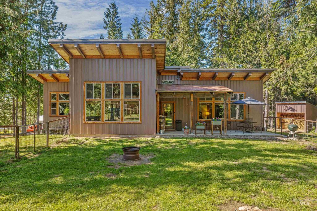 Photo of 1442 Band Mill Road, Orofino, ID 83544 (MLS # 98989520)