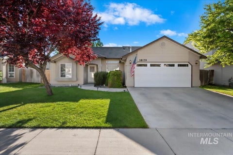 Photo of 18179 Calico Ave, Nampa, ID 83687 (MLS # 98989174)