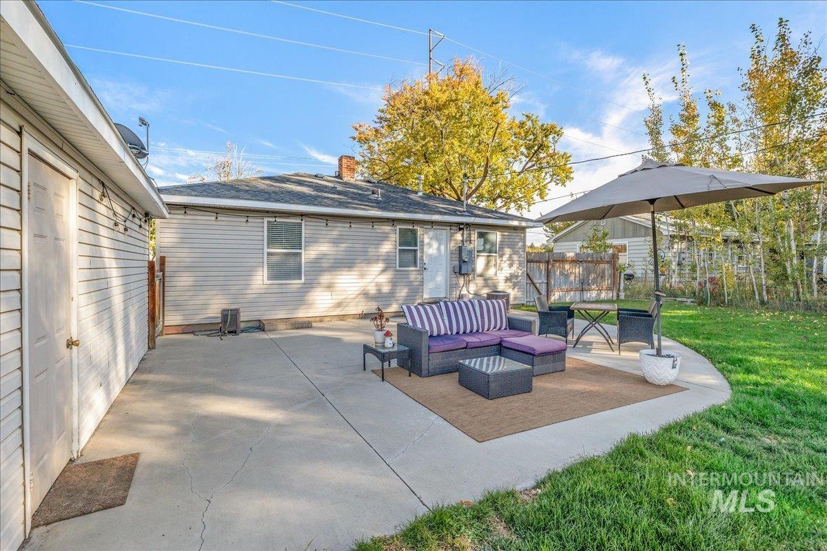 View of patio featuring an outdoor living space