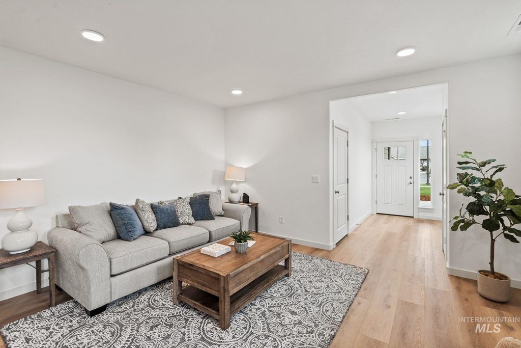 Photo of 4122 S Pumpkin Way #Lot 51 Block 7, Nampa, ID 83687 (MLS # 98976611)