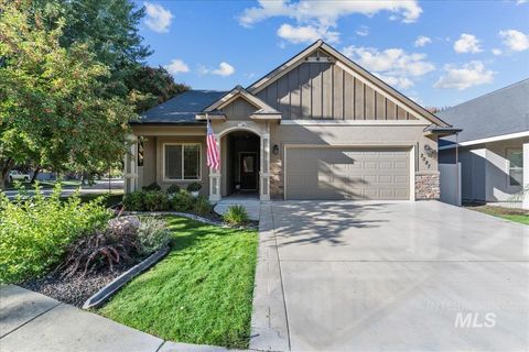 Photo of 2087 E Mountain Man Dr, Meridian, ID 83646 (MLS # 98962814)