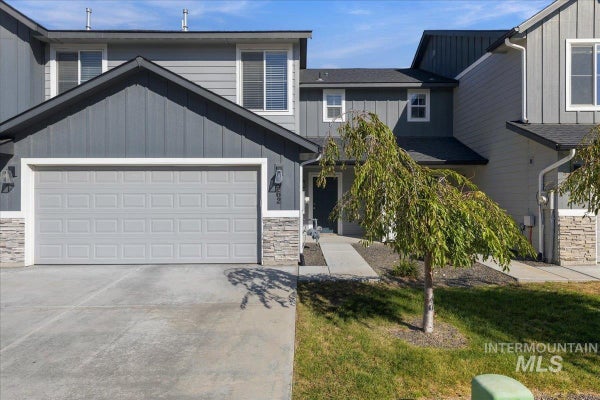 962 W WOODPINE ST, MERIDIAN, ID 83646 - Image cecc3ab33c6fce50dc79f3a0dff2287d/2244531662
