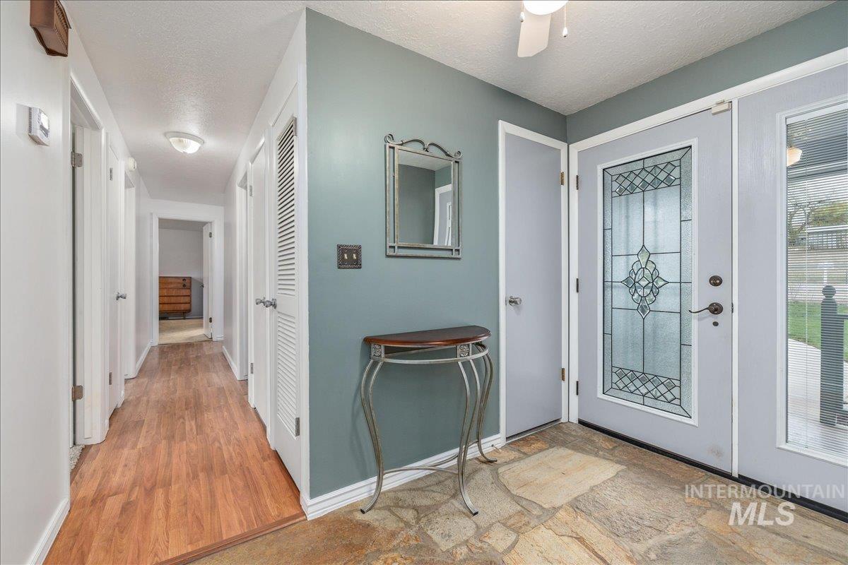 7419 S Greenacres Dr.