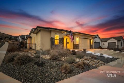 Photo of 18071 N Burnt Car Way, Boise, ID 83714 (MLS # 98973819)