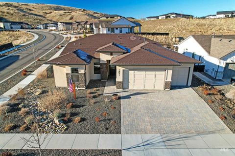 Photo of 18071 N Burnt Car Way, Boise, ID 83714 (MLS # 98973819)