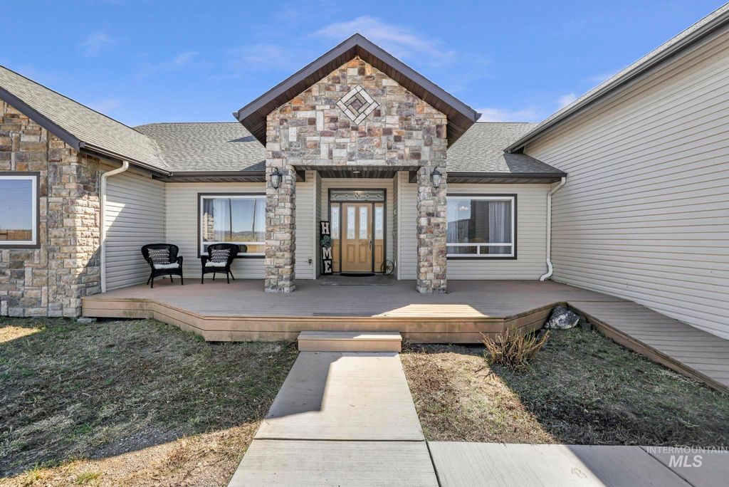 Photo of 1855 E 1300 South, Gooding, ID 83330 (MLS # 98970373)