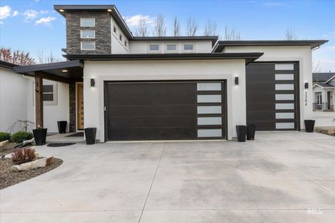 Photo of 3384 S Cobble Place, Meridian, ID 83642 (MLS # 98979498)