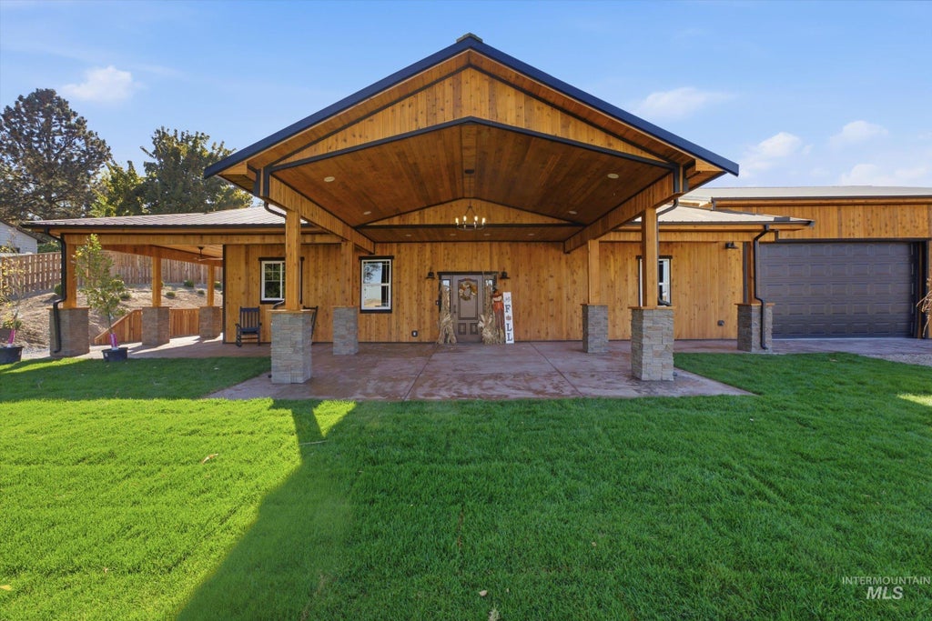 Photo of 2613 7th Ave N, Payette, ID 83661 (MLS # 99003535)