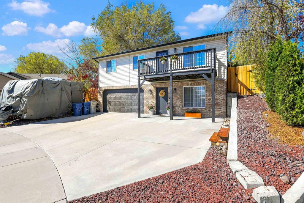 Photo of 118 Cougar Ct, Nampa, ID 83686 (MLS # 98982566)