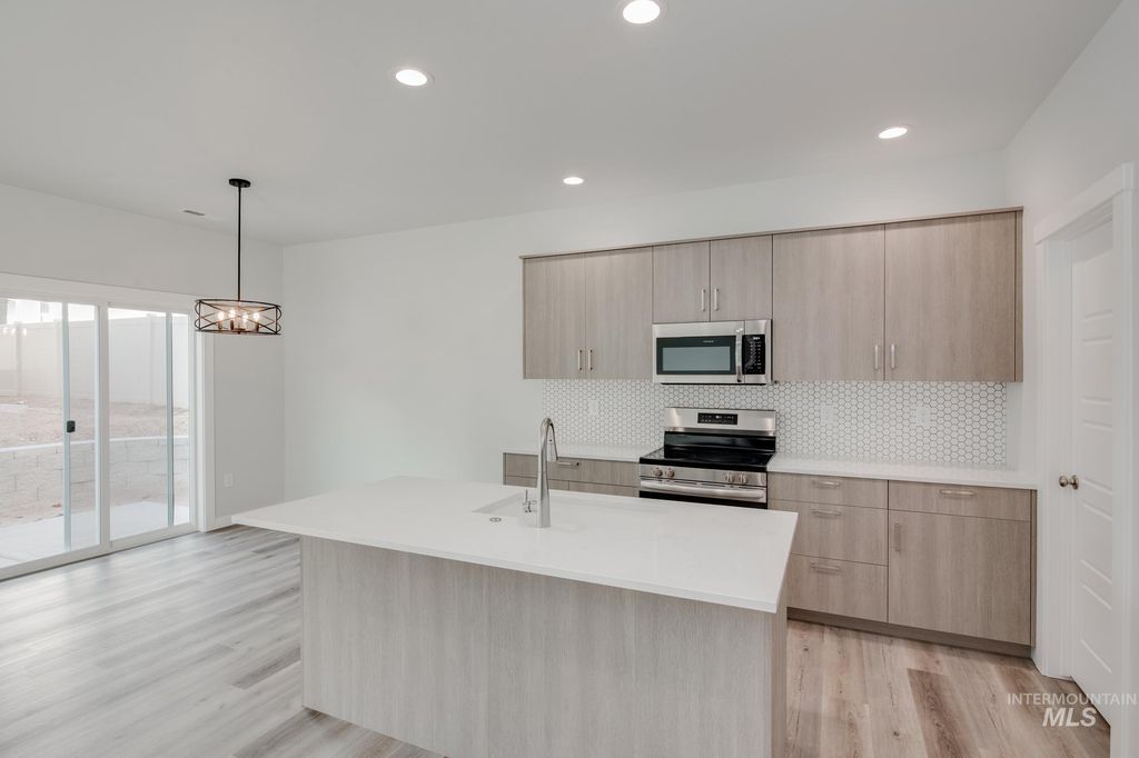 Photo of 1545 W Braden Dr, Meridian, ID 83642 (MLS # 98985515)