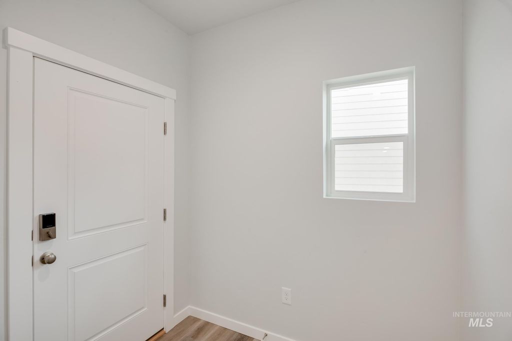 Photo of 1545 W Braden Dr, Meridian, ID 83642 (MLS # 98985515)