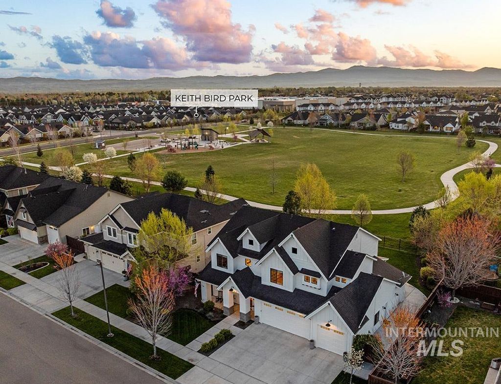 Photo of 5886 N Botticelli Ave, Meridian, ID 83646 (MLS # 98981400)