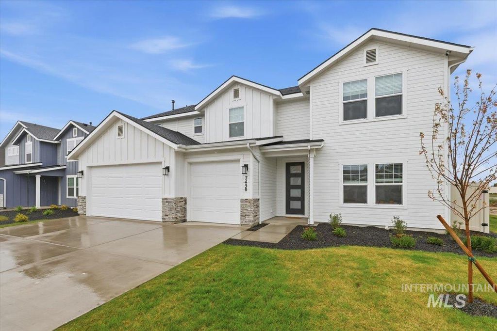 Photo of 7458 E Edison St, Nampa, ID 83687 (MLS # 98983360)