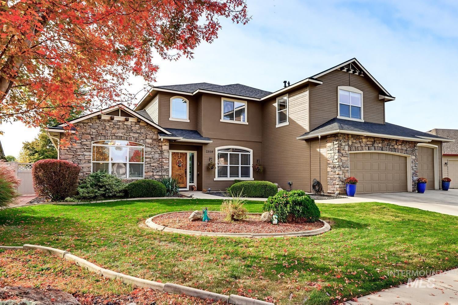 2939 W Piazza Dr