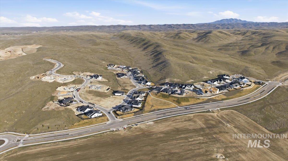 View of property location featuring mountains