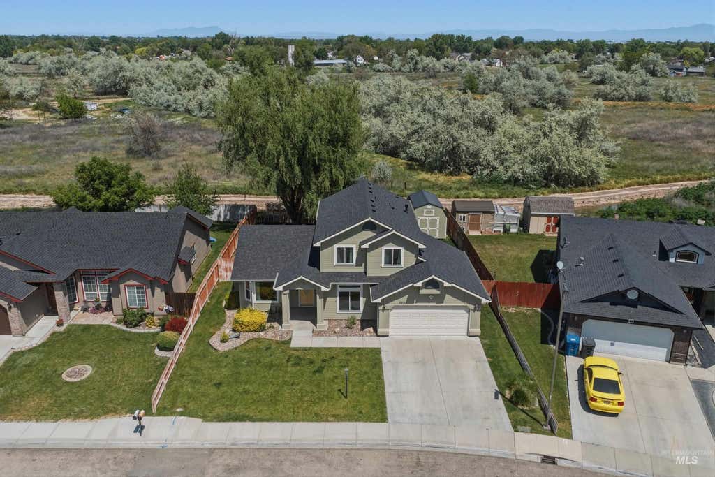 Photo of 3903 Stonehedge Way, Caldwell, ID 83605 (MLS # 98985982)