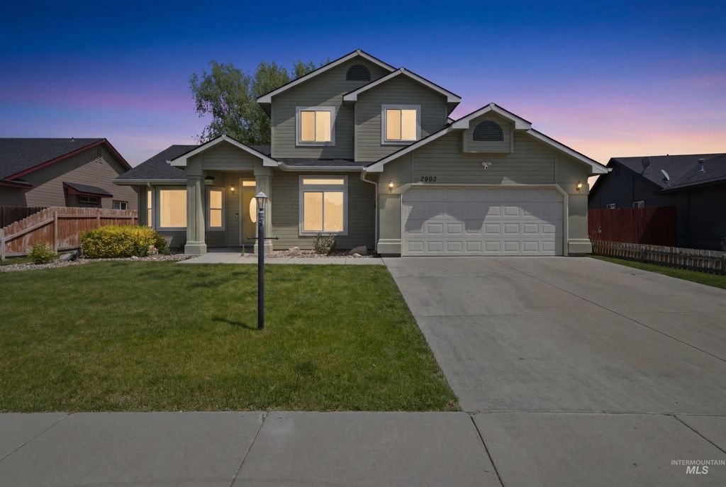 Photo of 3903 Stonehedge Way, Caldwell, ID 83605 (MLS # 98985982)