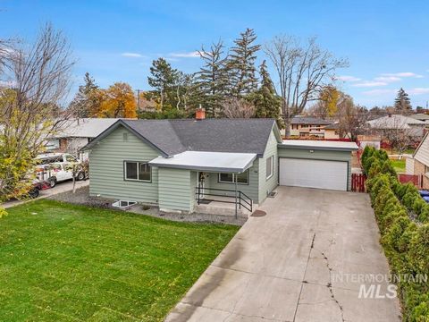 Photo of 344 Fillmore St, Twin Falls, ID 83301 (MLS # 98967798)
