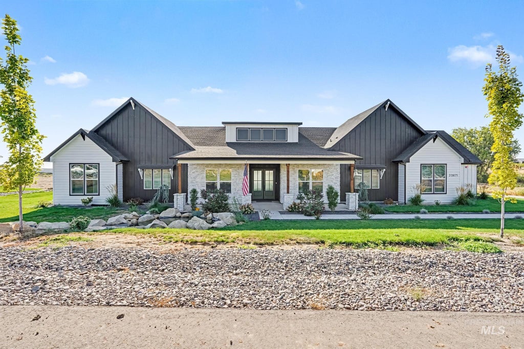 Photo of 23871 Legends Ln, Caldwell, ID 83607 (MLS # 98999774)