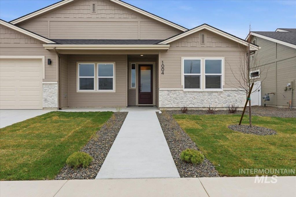 Photo of 1004 Whitewater Way, Emmett, ID 83617 (MLS # 98980067)