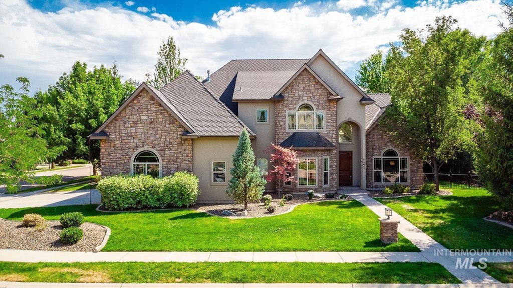 Photo of 1141 E Crowne Pointe Drive, Eagle, ID 83616 (MLS # 98965148)