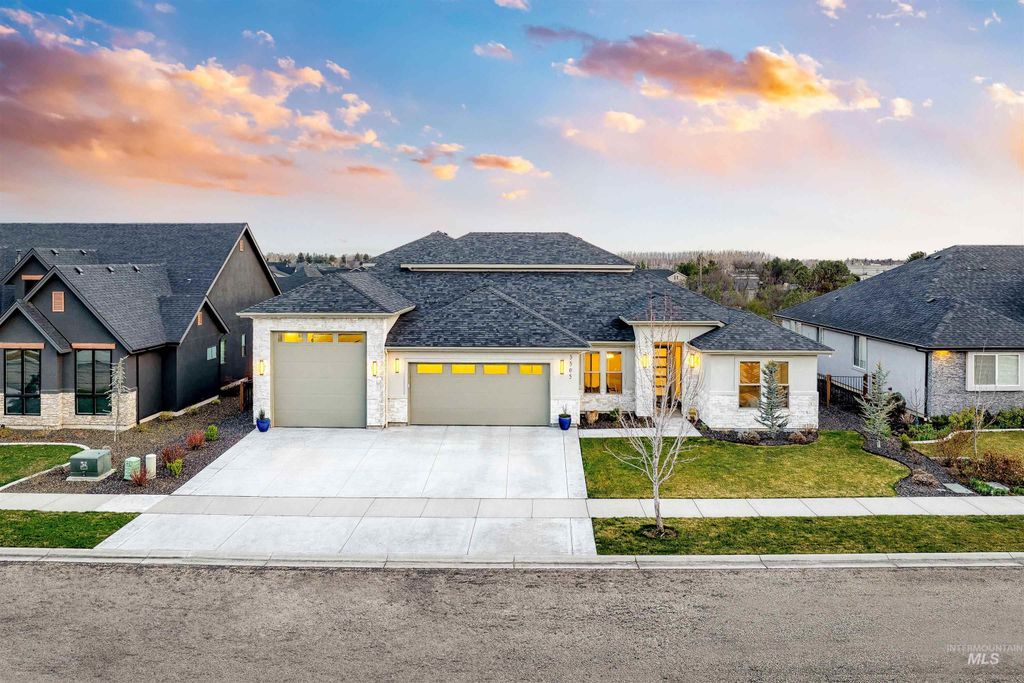 Photo of 3505 W Barefoot Street, Eagle, ID 83616 (MLS # 98971258)