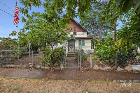 501 4th Avenue W Twin Falls ID 83301