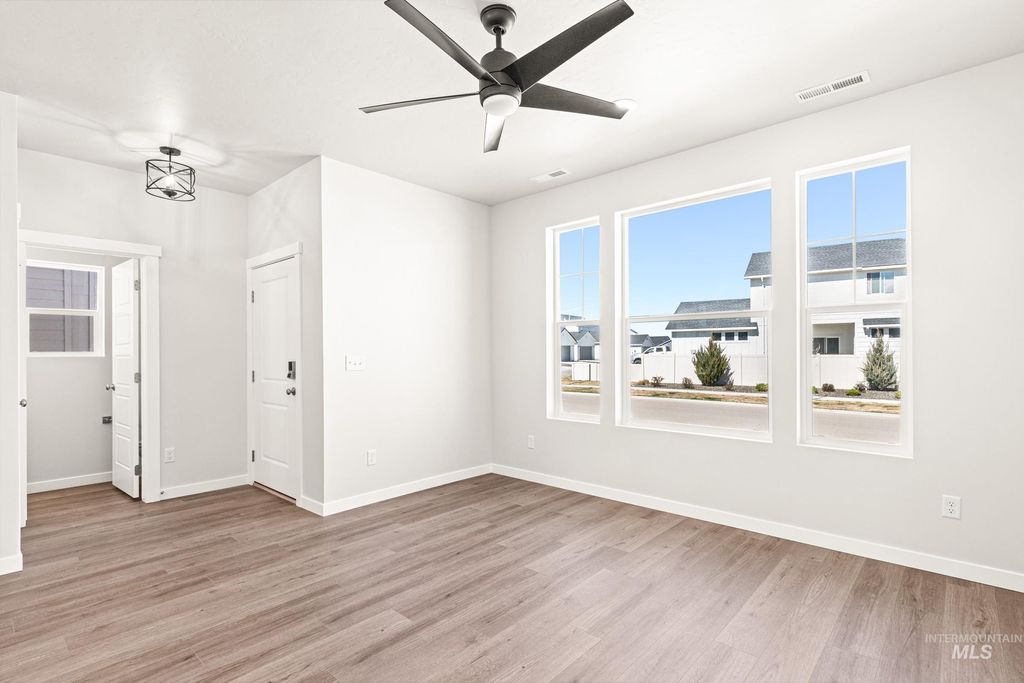 Photo of 6741 W Fairy Falls Dr, Meridian, ID 83646 (MLS # 98979335)