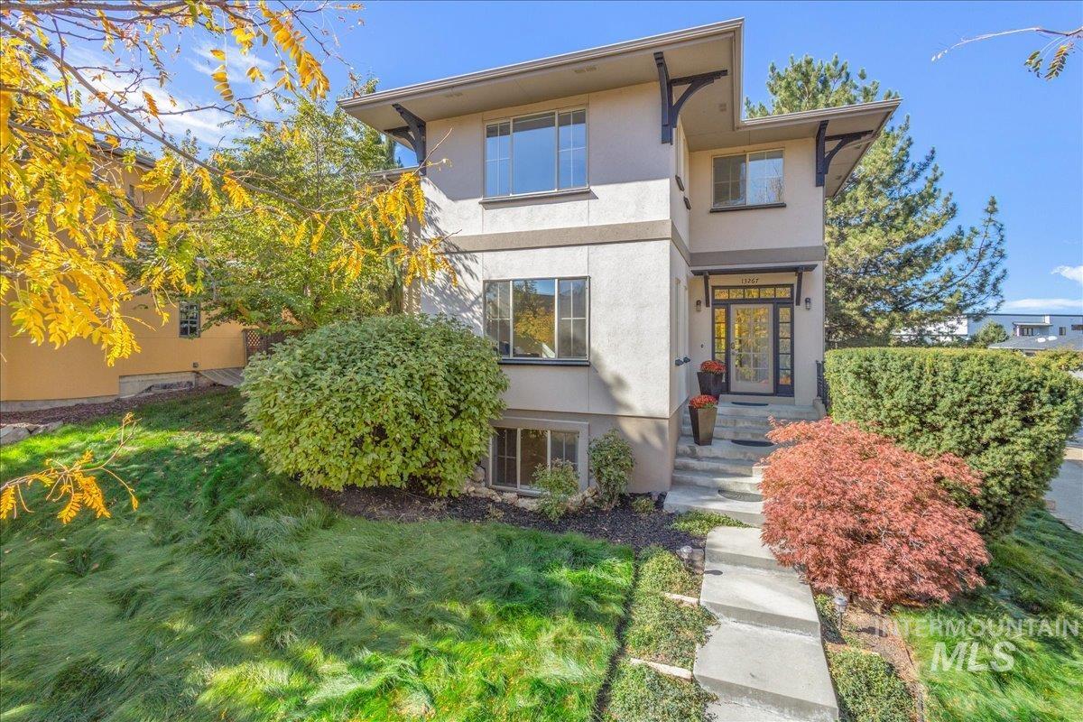 13267 N Dechambeau Way