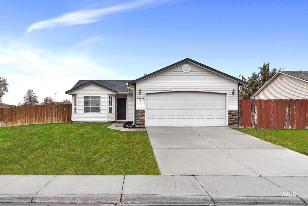 Photo of 3302 E Princess Amy Ct, Nampa, ID 83687 (MLS # 98968022)