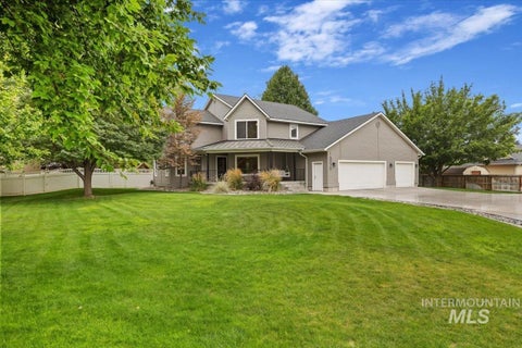 Photo of 1896 Candleridge Dr, Twin Falls, ID 83301 (MLS # 98998558)
