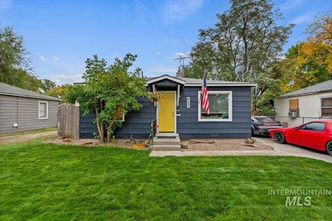 Photo of 1908 S Atlantic St, Boise, ID 83705 (MLS # 98964948)
