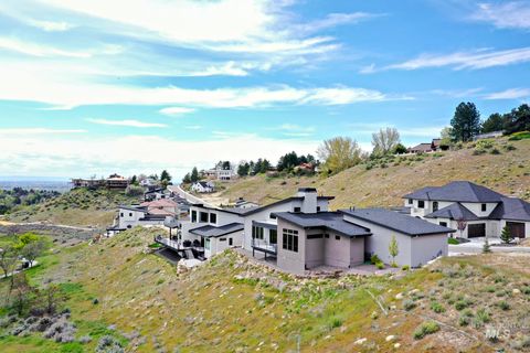 Photo of 1281 E Chardie Road, Boise, ID 83702 (MLS # 98963337)