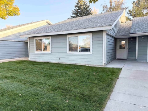 Photo of 311 6th St, Filer, ID 83328 (MLS # 99003285)