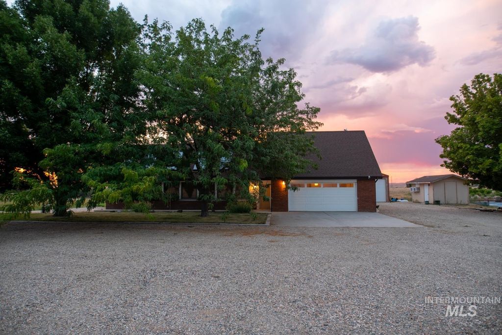 Photo of 5940 SE 4th Ave, New Plymouth, ID 83655 (MLS # 98957831)