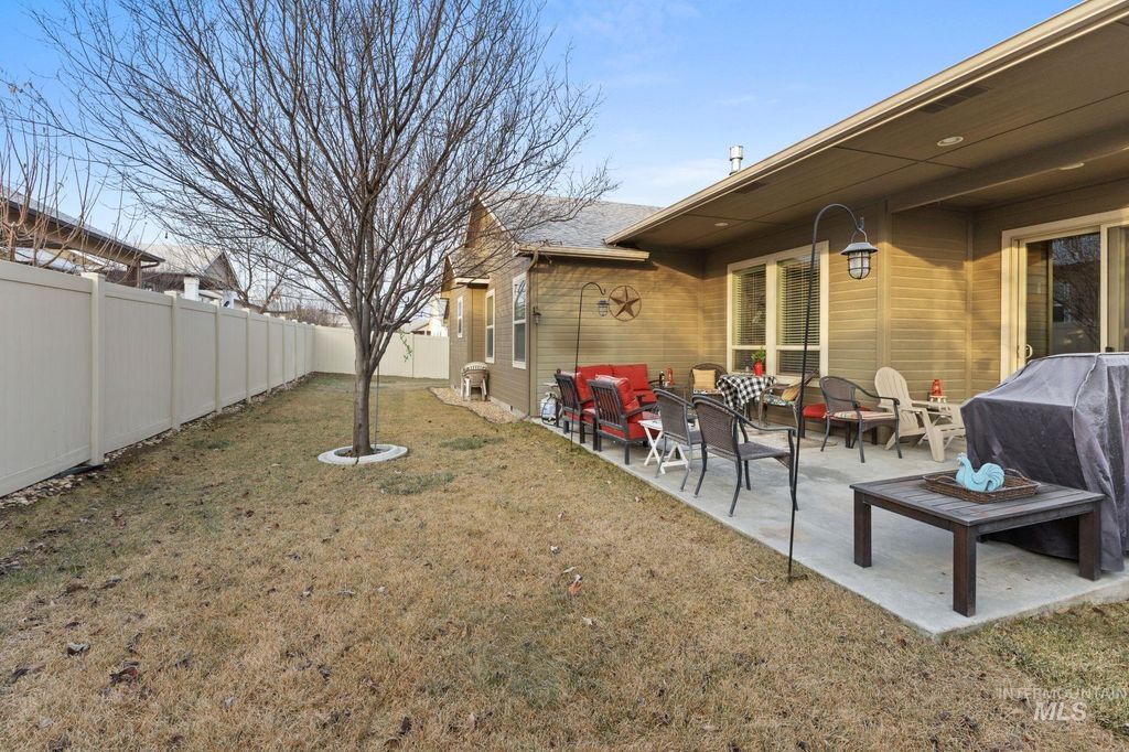 Photo of 1415 W Raelin Drive, Nampa, ID 83686 (MLS # 98971732)