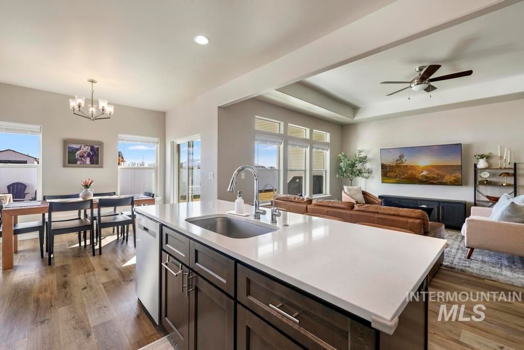 Photo of 1229 Crestview Drive, Twin Falls, ID 83301 (MLS # 98977944)