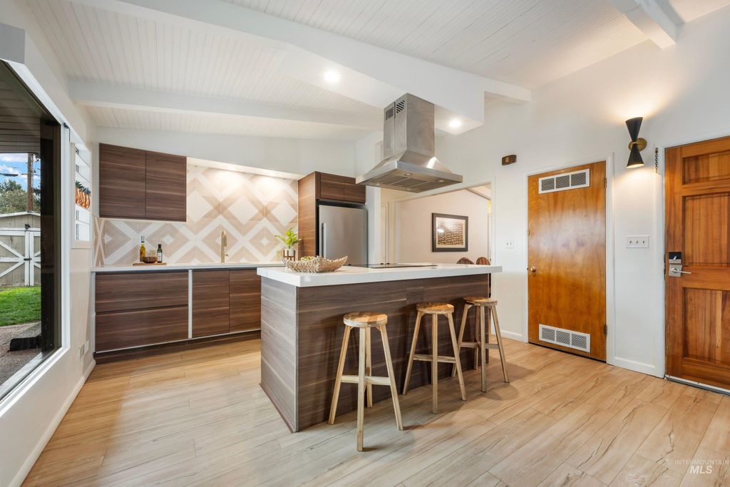 Photo of 6708 W Holiday Drive, Boise, ID 83709 (MLS # 98982482)