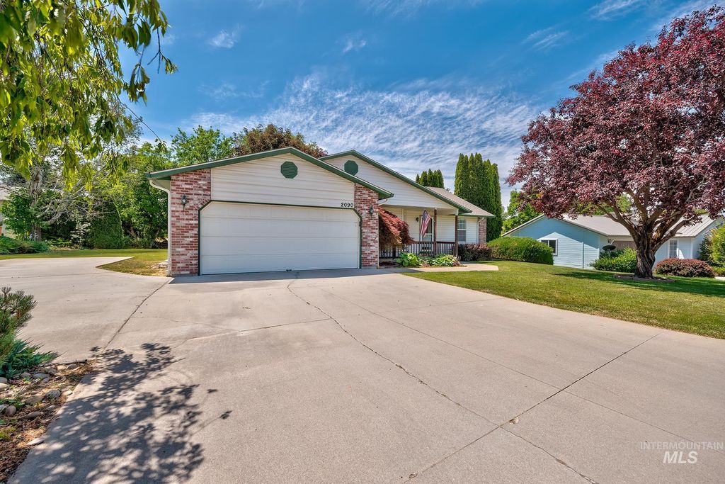 Photo of 2090 Bonnie Dr, Payette, ID 83661 (MLS # 98987795)