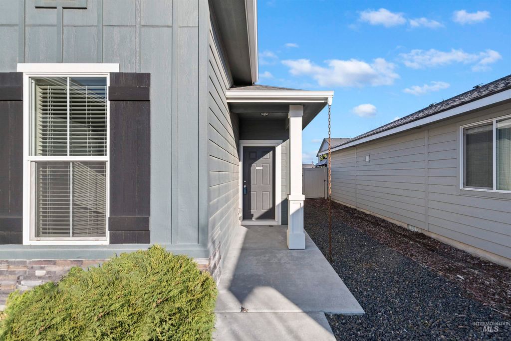 Photo of 2630 W Balboa Dr, Kuna, ID 83634 (MLS # 98968669)