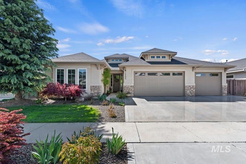 Photo of 3505 W Sand Wedge St, Meridian, ID 83646 (MLS # 98983281)