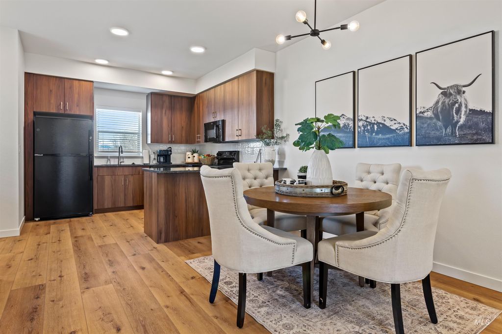 Photo of 4343 N Waltz Lane, Garden City, ID 83714 (MLS # 98974681)