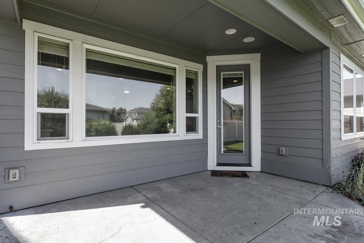 Entrance to property