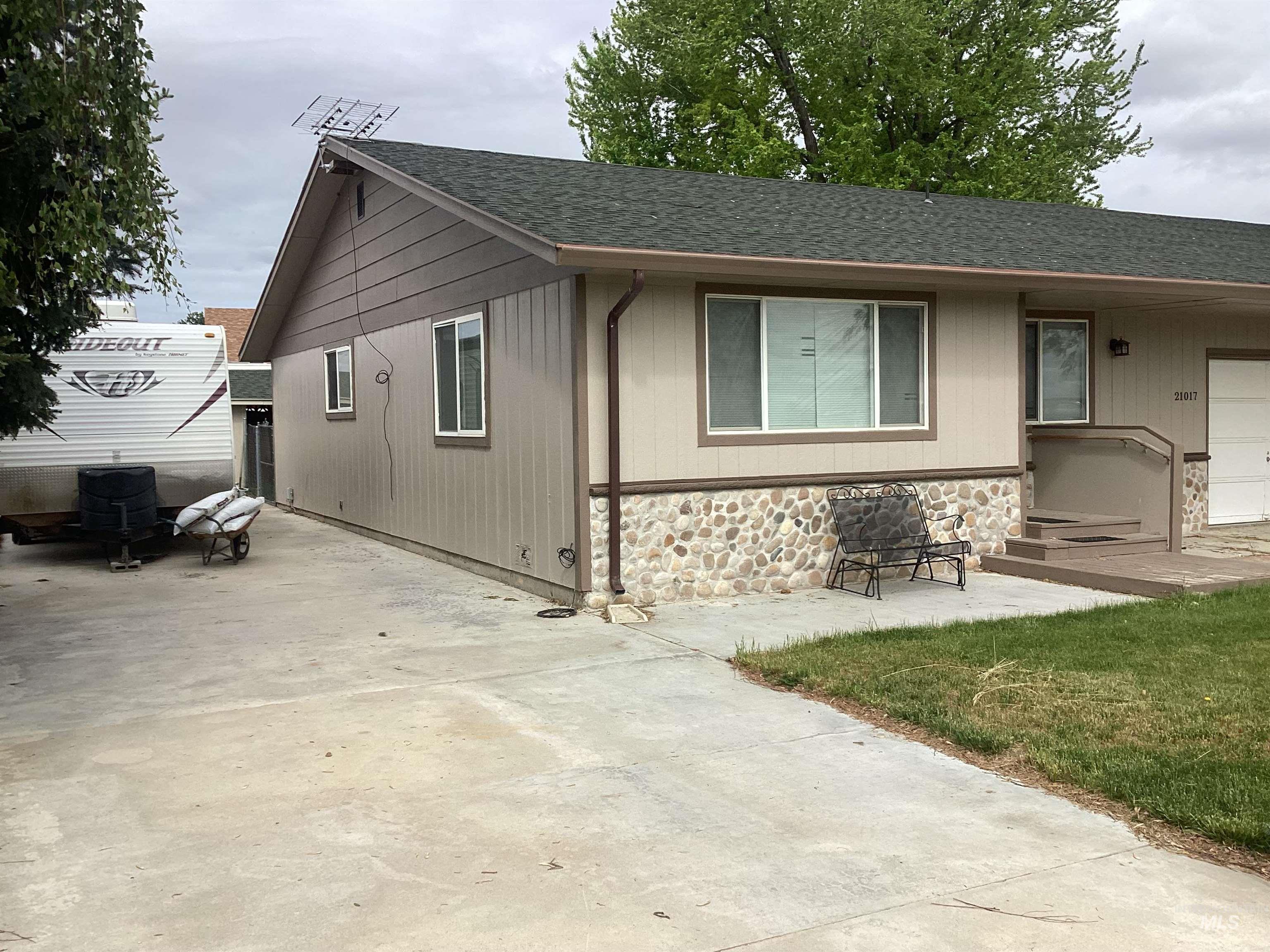 21017 Cottonwood Drive