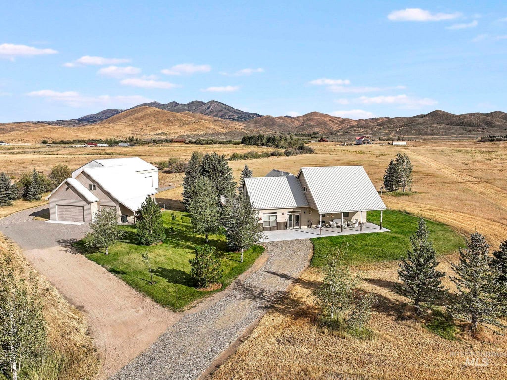 Photo of 103 Horseshoe Loop, Fairfield, ID 83327 (MLS # 98999792)